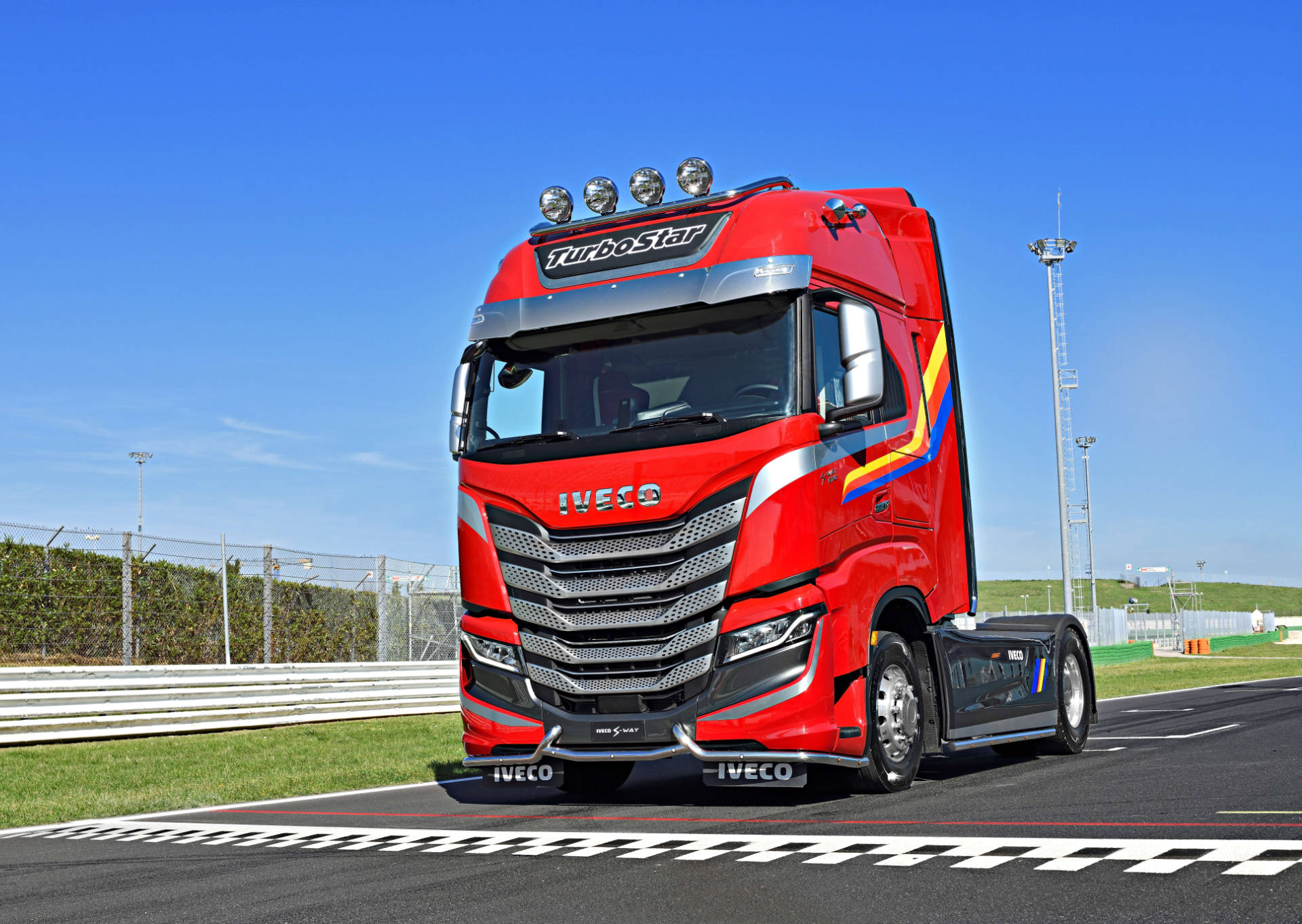 IVECO presenta a Misano l’IVECO S-WAY TurboStar