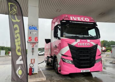 iveco s way giro ditalia foto 8