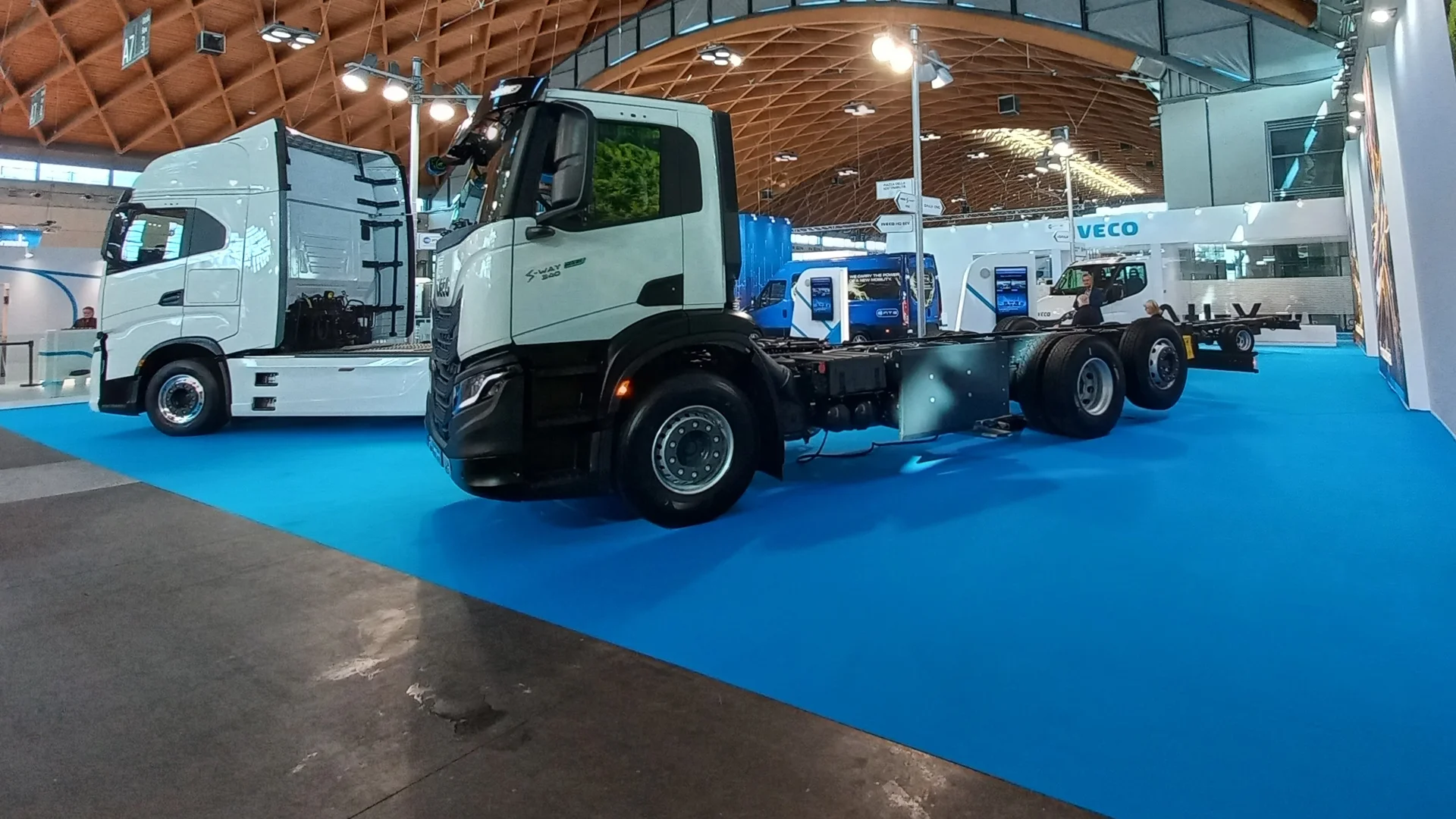 IVECO Ecomondo 2023 – Guida la strada del cambiamento