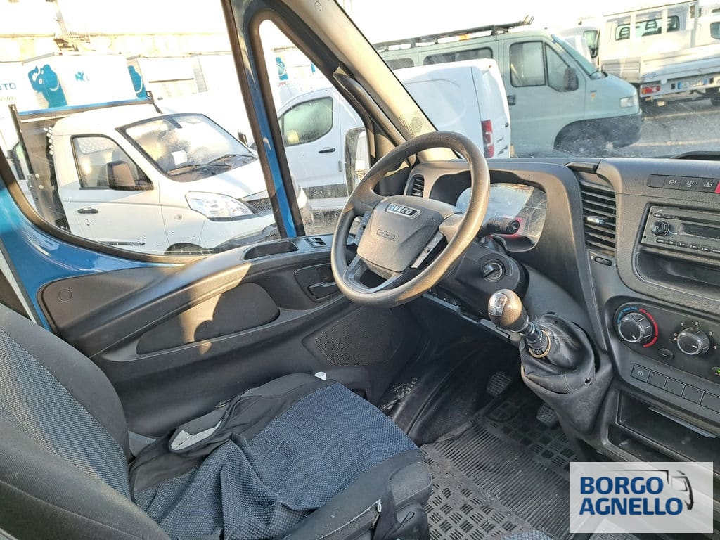 Iveco DAILY 35C14D 6+1